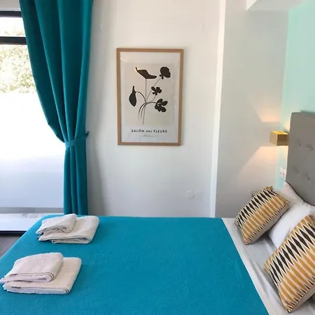 Hills Apart Otel