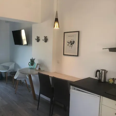 Hotel apartamentowy Hills 3*